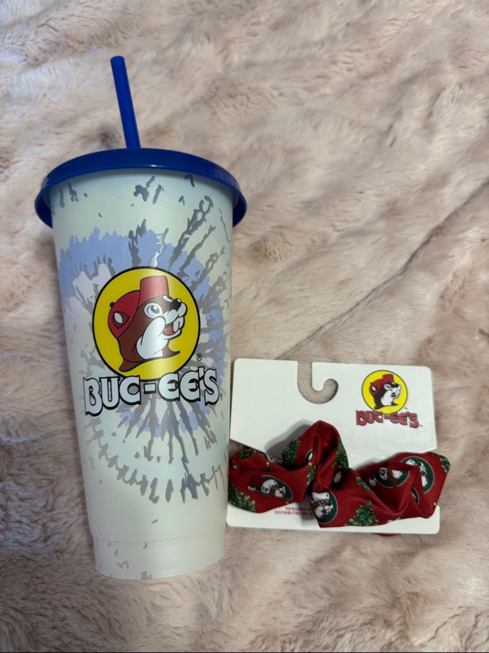 Buc-ee's Logo Tumbler & Scrunchie‎ Set